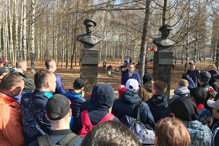 Участники всероссийских соревнований по боксу в Кирове почтили память павших в Великой Отечественной войне